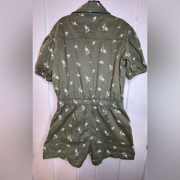Old Navy children’s SZ L (10-12) utility romper green with white flowers - Picture 8 of 8